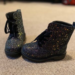 Girls sparkle boots